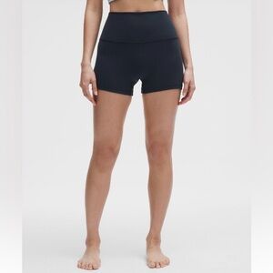 Lululemon Athletica Align High-Rise short 4”